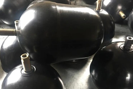 囊式蓄能器壓力嚴(yán)重降低?泄漏是主要原因!
