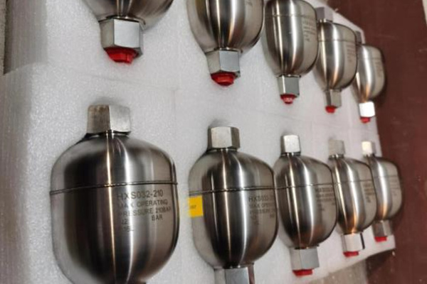 蓄能器的結構類型、作用、安裝以及選用要點 圖2