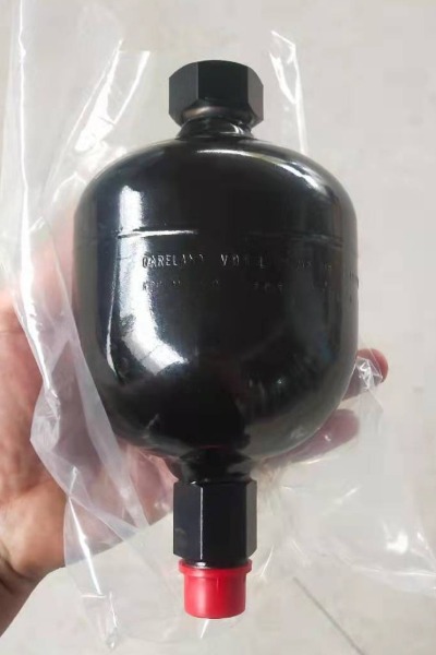 蓄能器氣囊的技術創(chuàng)新與工程應用解析 圖1