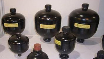 隔膜式蓄能器拆裝時(shí)注意哪些？